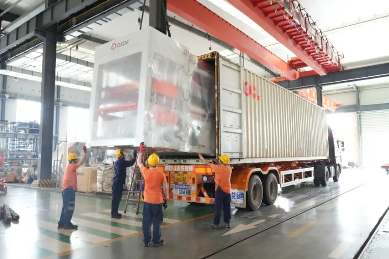 Quangong Machinery đưa dây chuyền sản xuất gạch thông minh ra thị trường nước ngoài