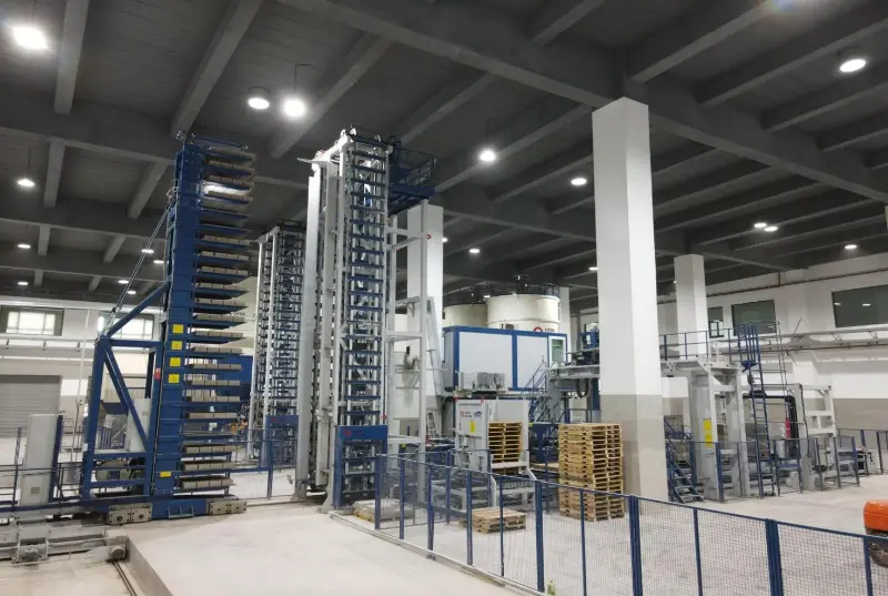 Tái chế chất thải xây dựng ở Đông Nam Á: Biến chất thải phá dỡ thành khối bê tông bằng máy tạo khối QGM