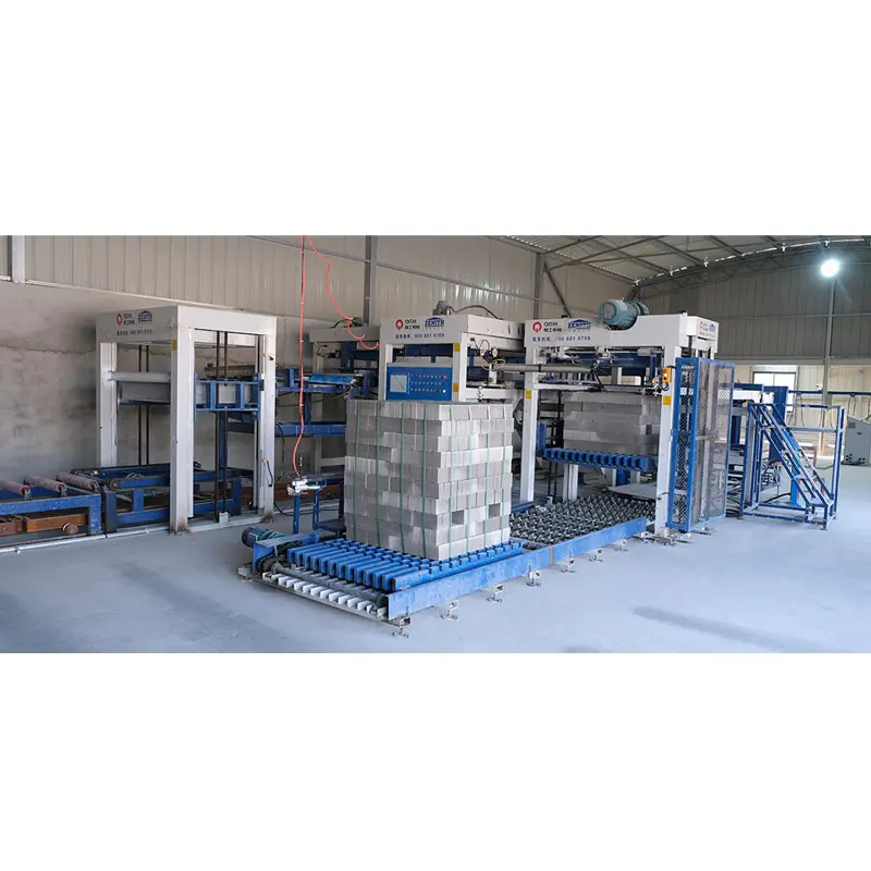 Máy xếp gạch